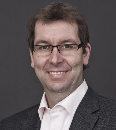 Volker Neumann – Inhaber von neoskript Volker Neumann - Inhaber von neoskript